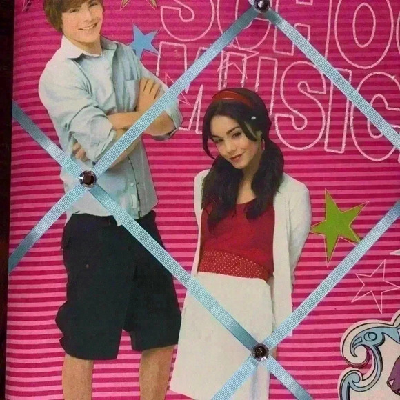 HSM photo board - Picture 2 of 5